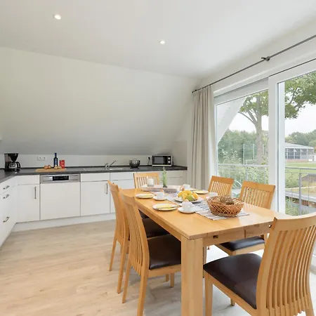 L4 - Lindenstrasse 1 - Feriendomizil Hollich * Grömitz