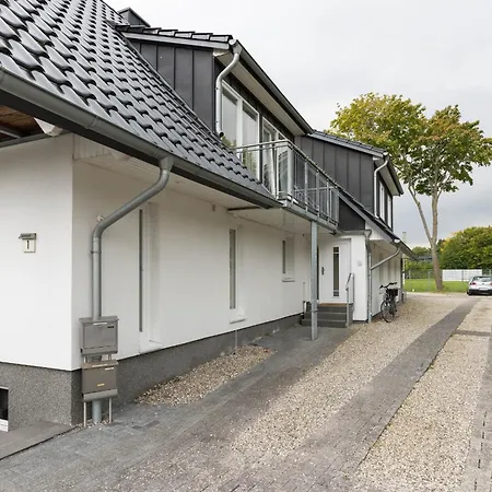 L4 - Lindenstrasse 1 - Feriendomizil Hollich