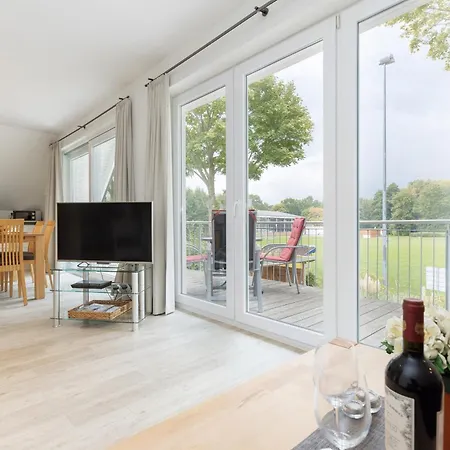 L4 - Lindenstrasse 1 - Feriendomizil Hollich Apartament Grömitz